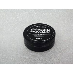 Lush Emotional Brilliance Translucent Face Powder Velvety Matte Finish Vegan